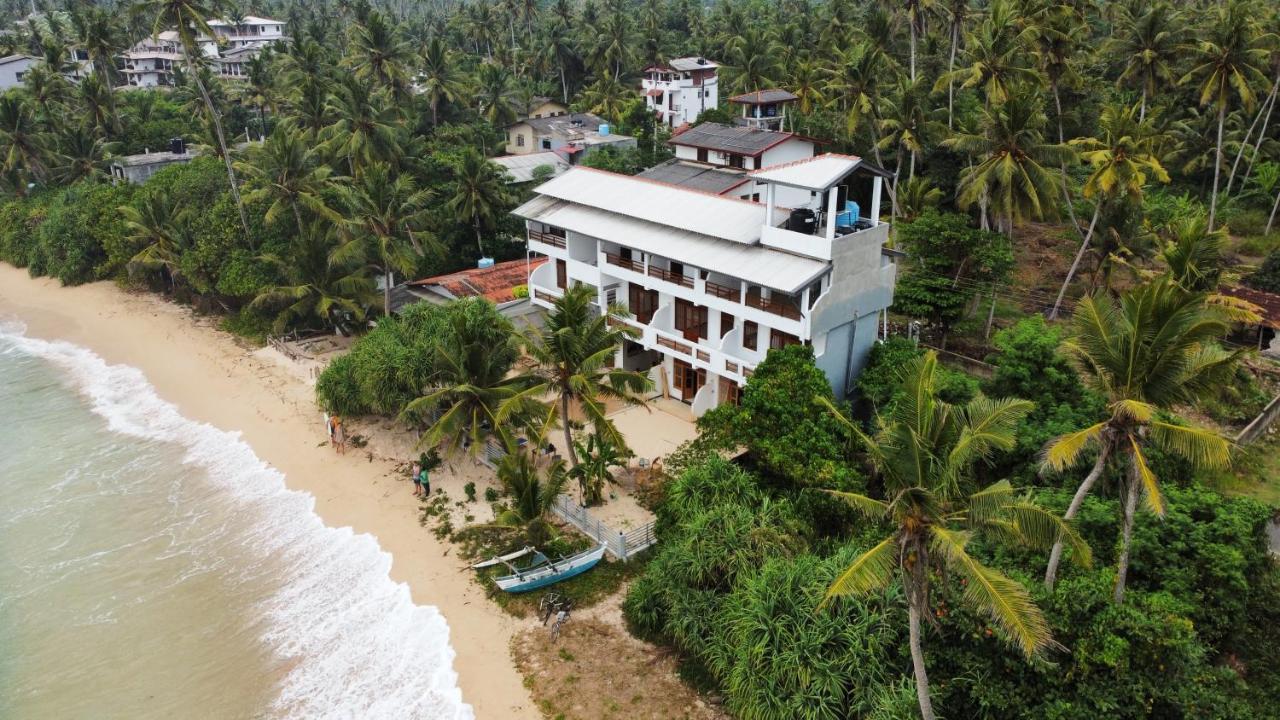 Hotel La Polena à Matara Extérieur photo