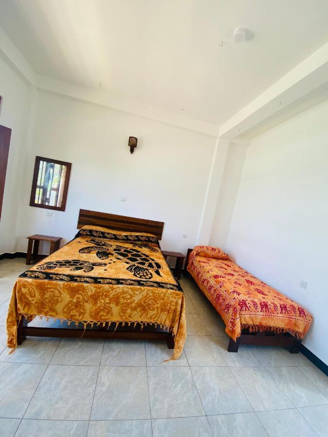 Hotel La Polena à Matara Extérieur photo