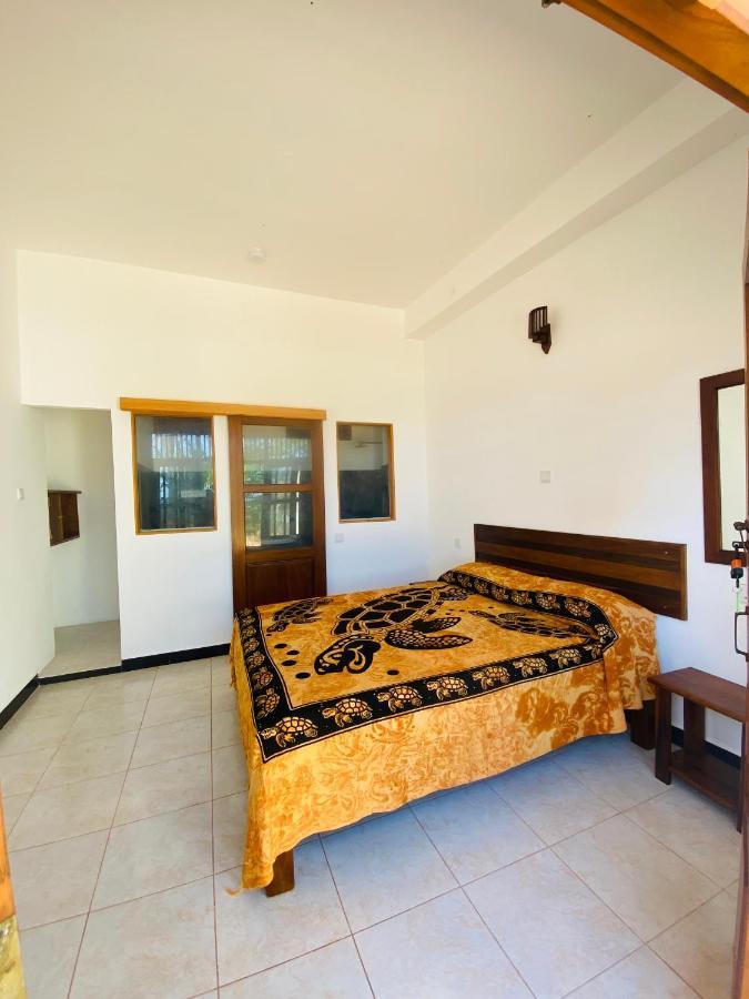 Hotel La Polena à Matara Extérieur photo