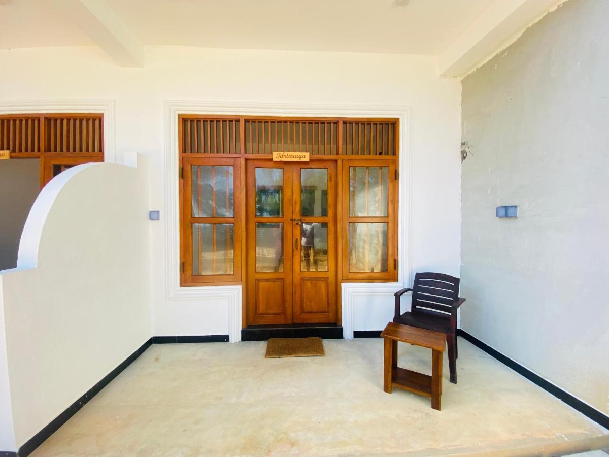 Hotel La Polena à Matara Extérieur photo